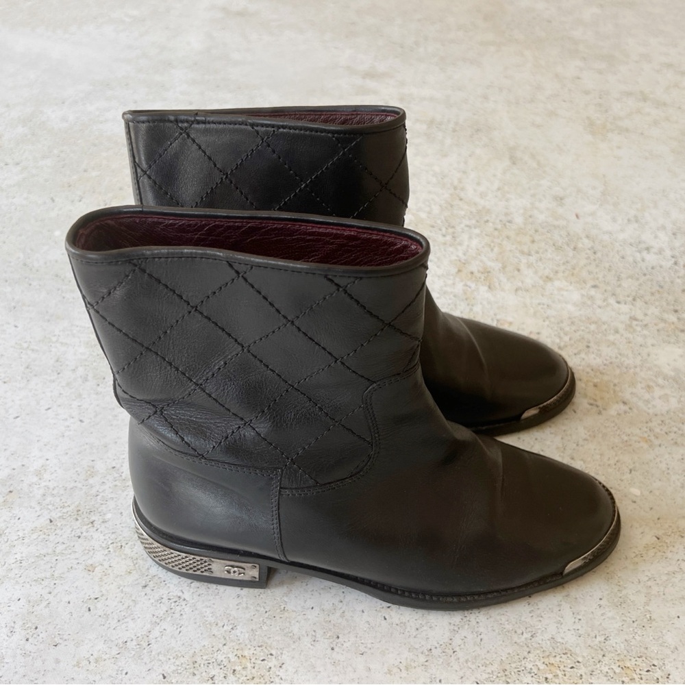 ✖️SOLD✖️ Vintage CHANEL Moto Boots Shoes Quilter Leather Black size 40.5 EU - Picture 3 of 10
